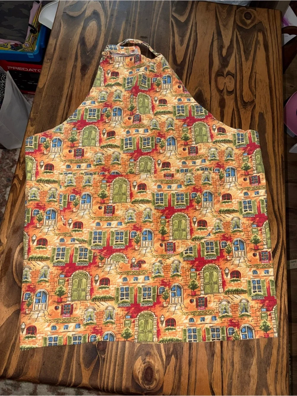 Reversible apron Mediterranean-style village/vineyard S.finch original